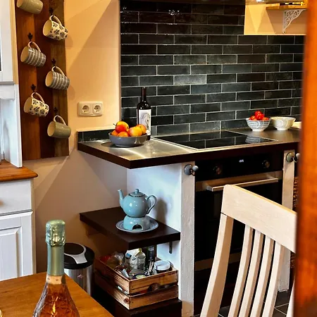 Апартаменты Gemuetliche In Mit Eigenem Garten